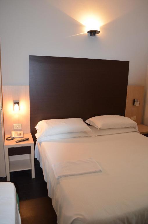 Hotel Aiglon Rimini Bilik gambar