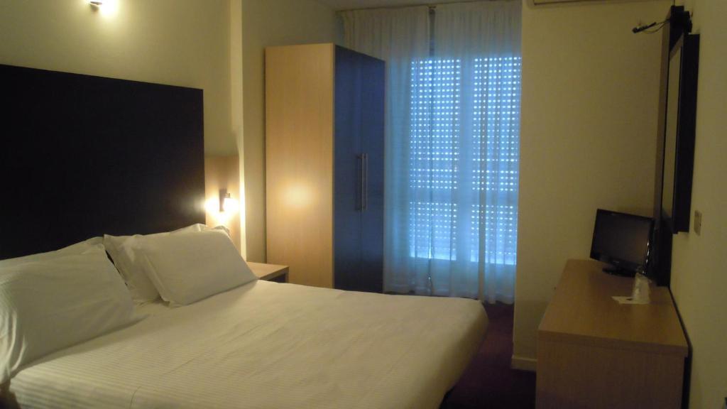 Hotel Aiglon Rimini Bilik gambar