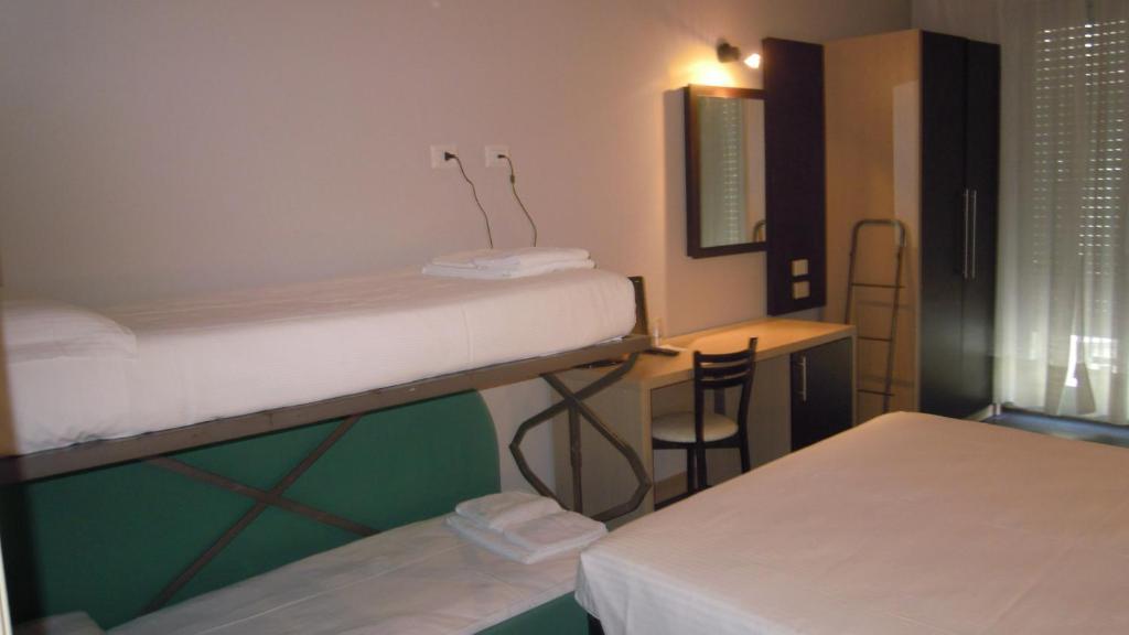 Hotel Aiglon Rimini Bilik gambar