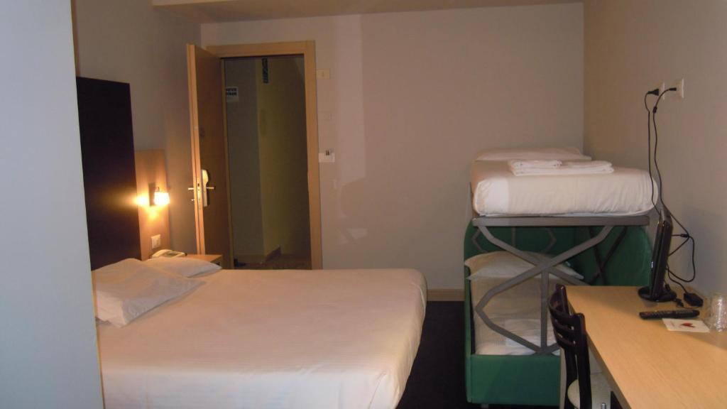 Hotel Aiglon Rimini Bilik gambar